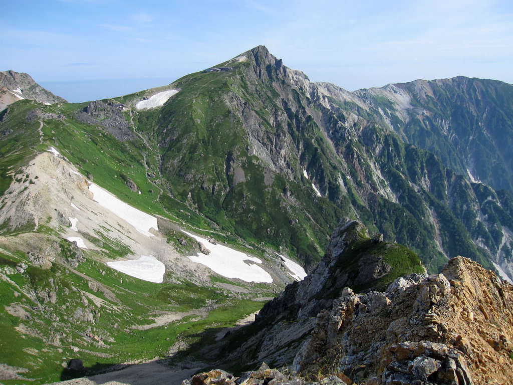 無料壁紙 無料素材 夏山 北アルプス 登山 白馬山荘 山小屋 夜明け