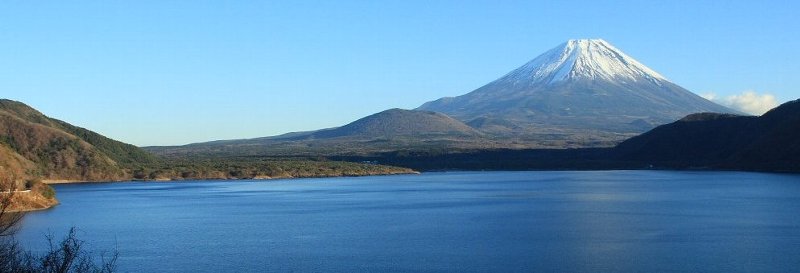 富士山の壁紙 写真素材 朝霧高原 本栖湖から見た富士山