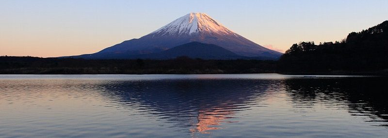 富士山の壁紙 写真素材 精進湖から見た富士山