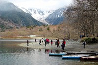 上高地の春 河童橋 梓川 穂高岳 大正池