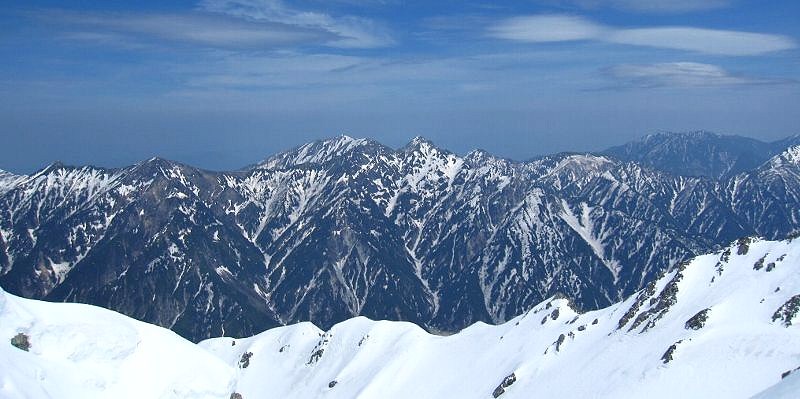 立山 雄山 北アルプス ５月 春山 雪山 室堂山荘 一の越山荘 登山